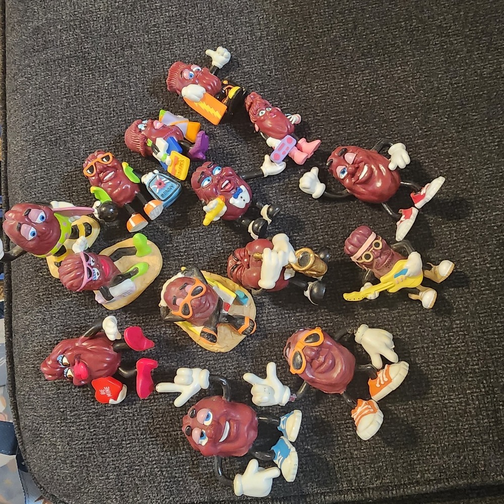 Lot Of 15 California‎ Raisins Vintage PVC Figures. Hardee's.  Bob Marley Jazz